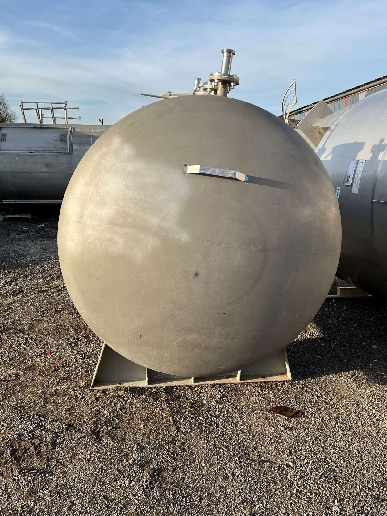 Stainless Steel Tank lying 2