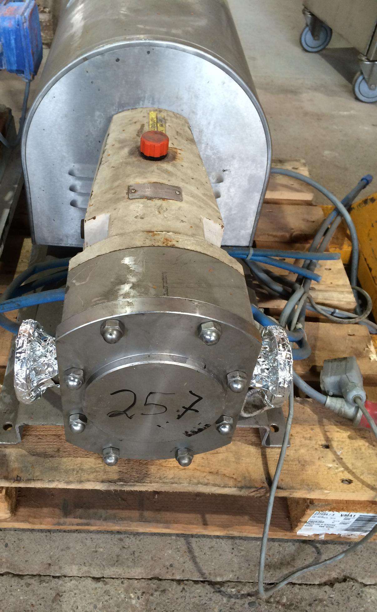 Rotary Lobe Pump  2