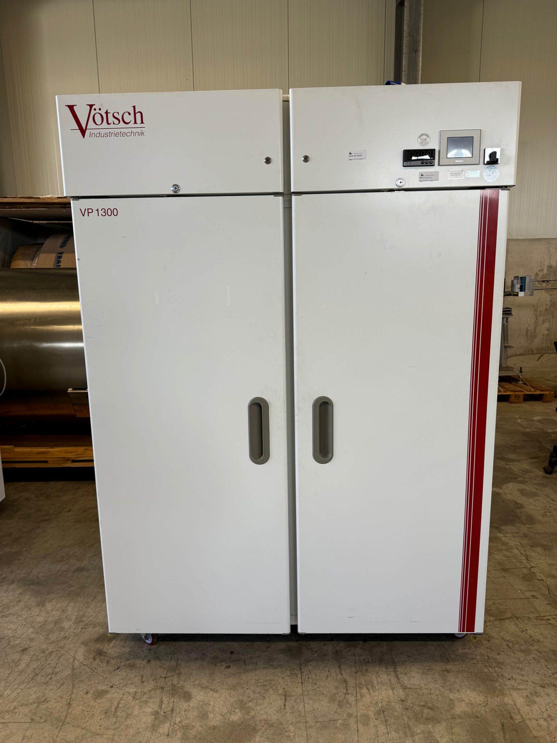 Gebrauchte Machines Test cabinet for stability tests - Vötsch - Industriemaschine kaufen bei GS-INDUSTRIESERVICE Heidenheim