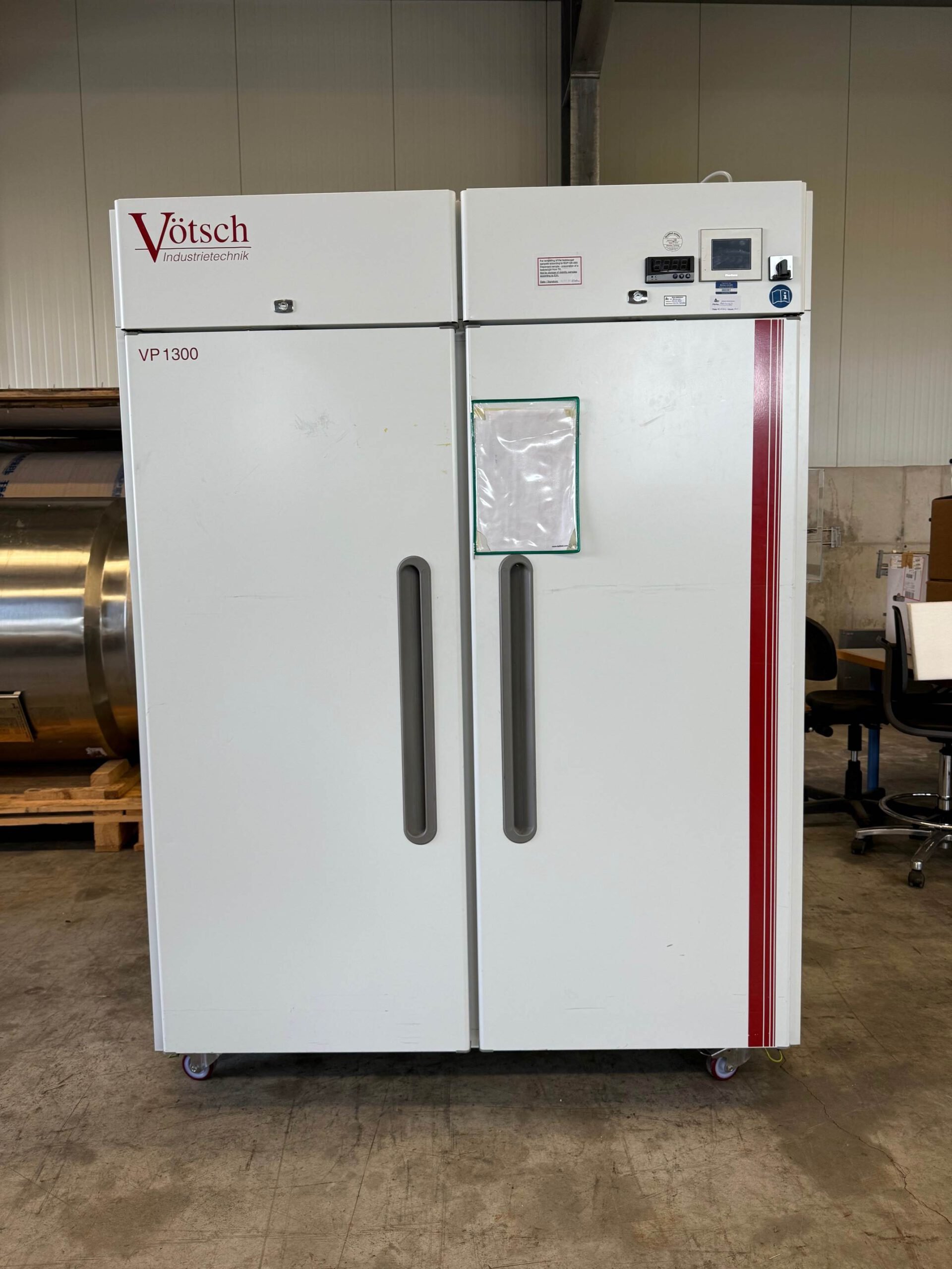Test cabinet for stability tests