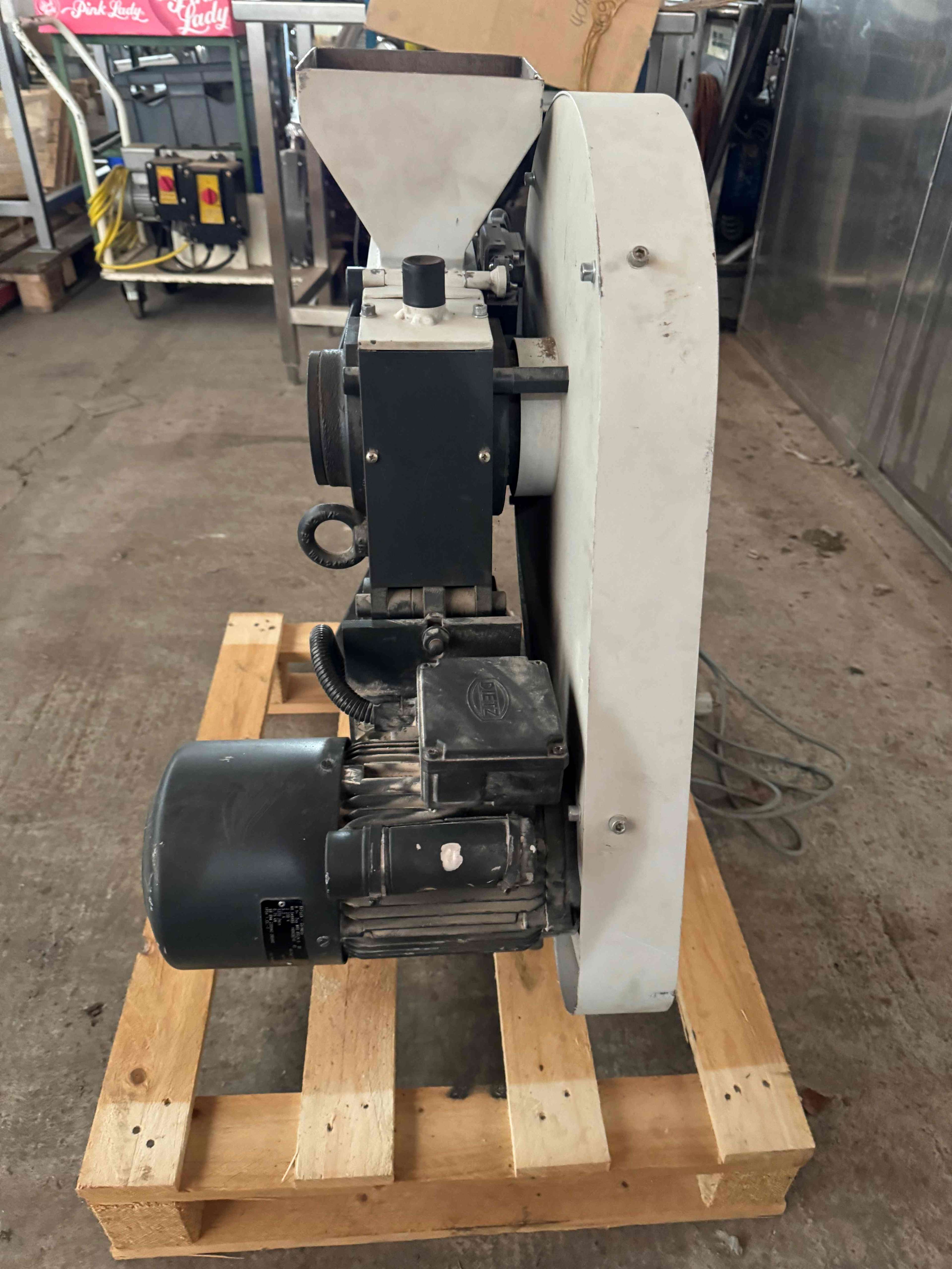 Jaw crusher 3
