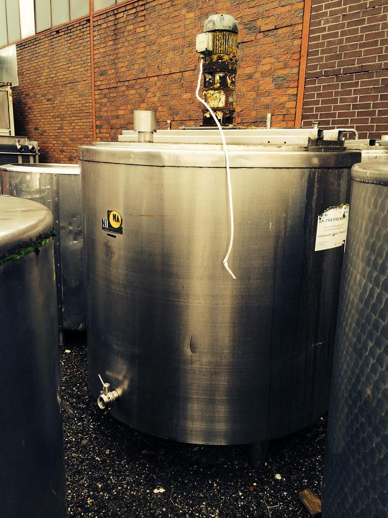 Stainless steel vessel