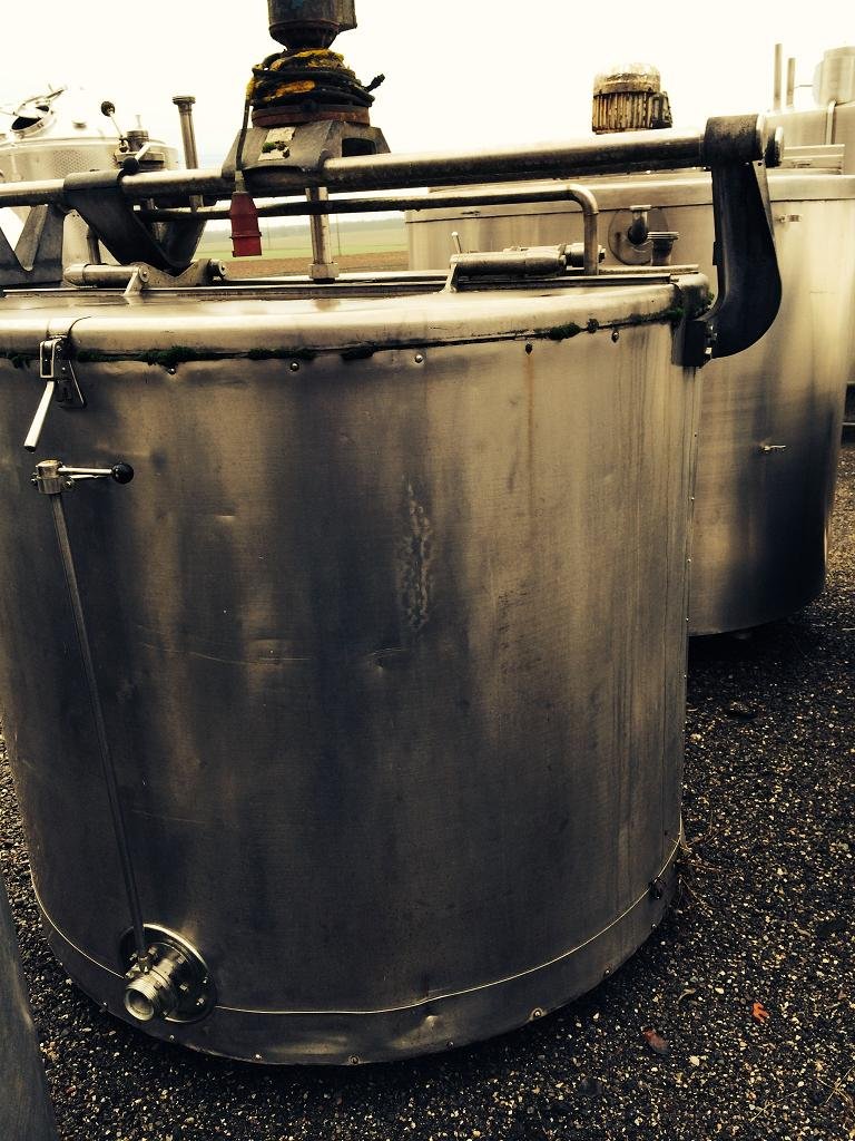 Stainless steel vessel