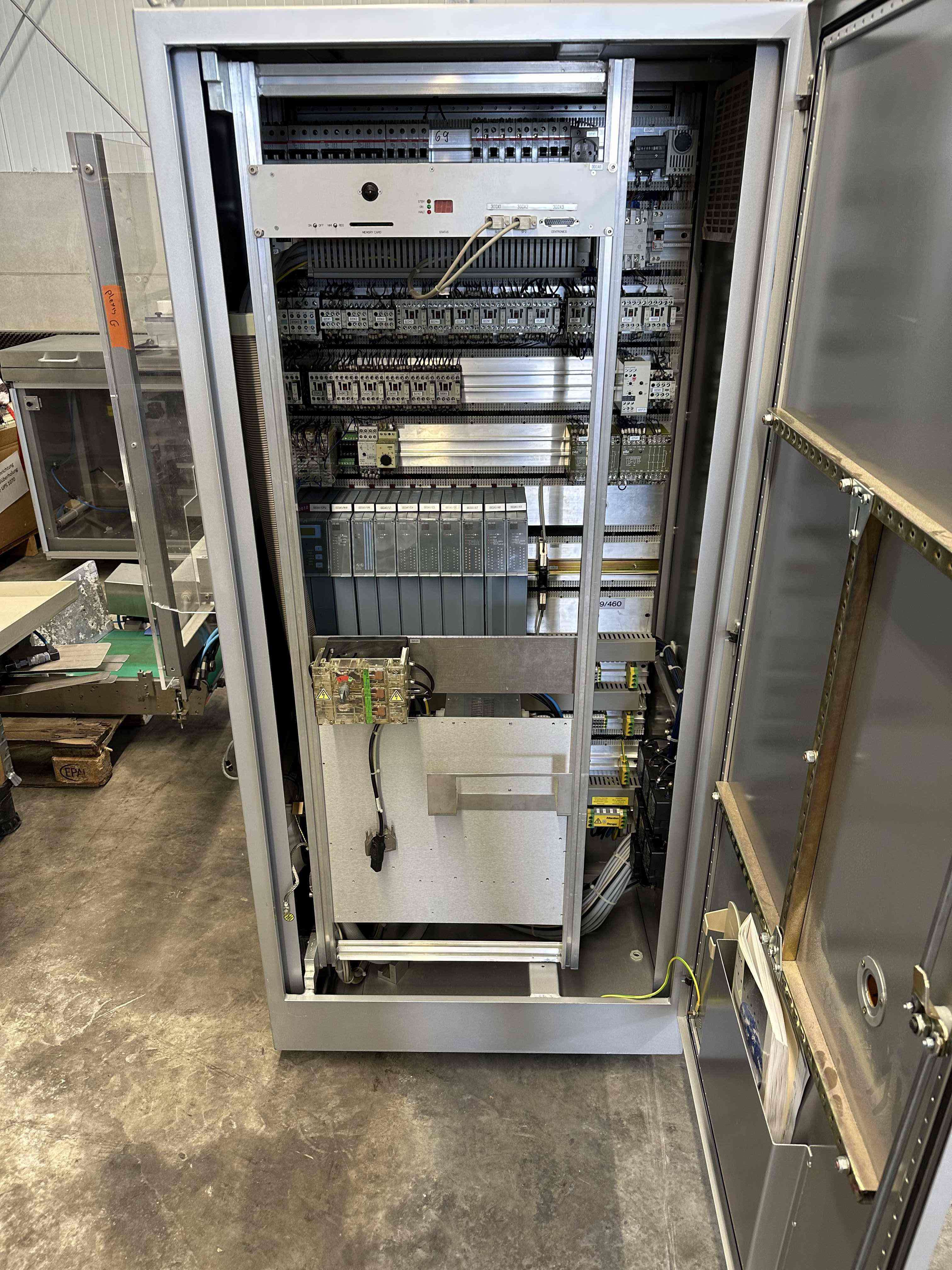 Uhlmann UPS 4 blister packing machine for vials used 2