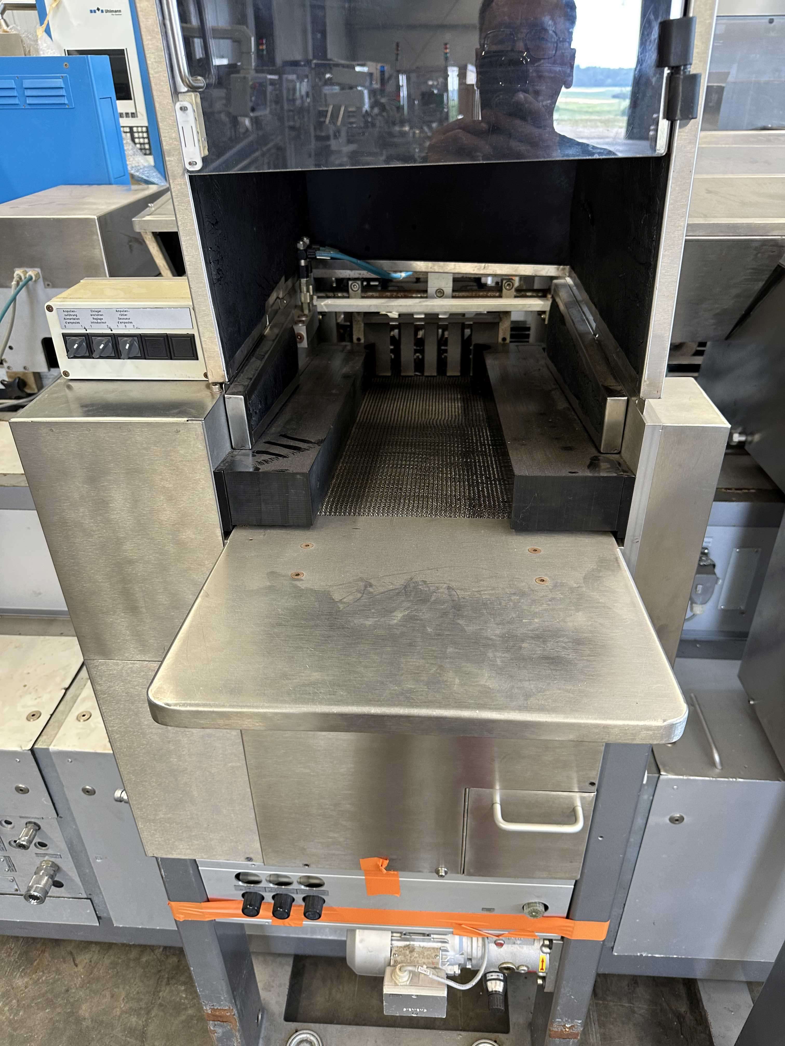 Uhlmann UPS 4 blister packing machine for vials used 6