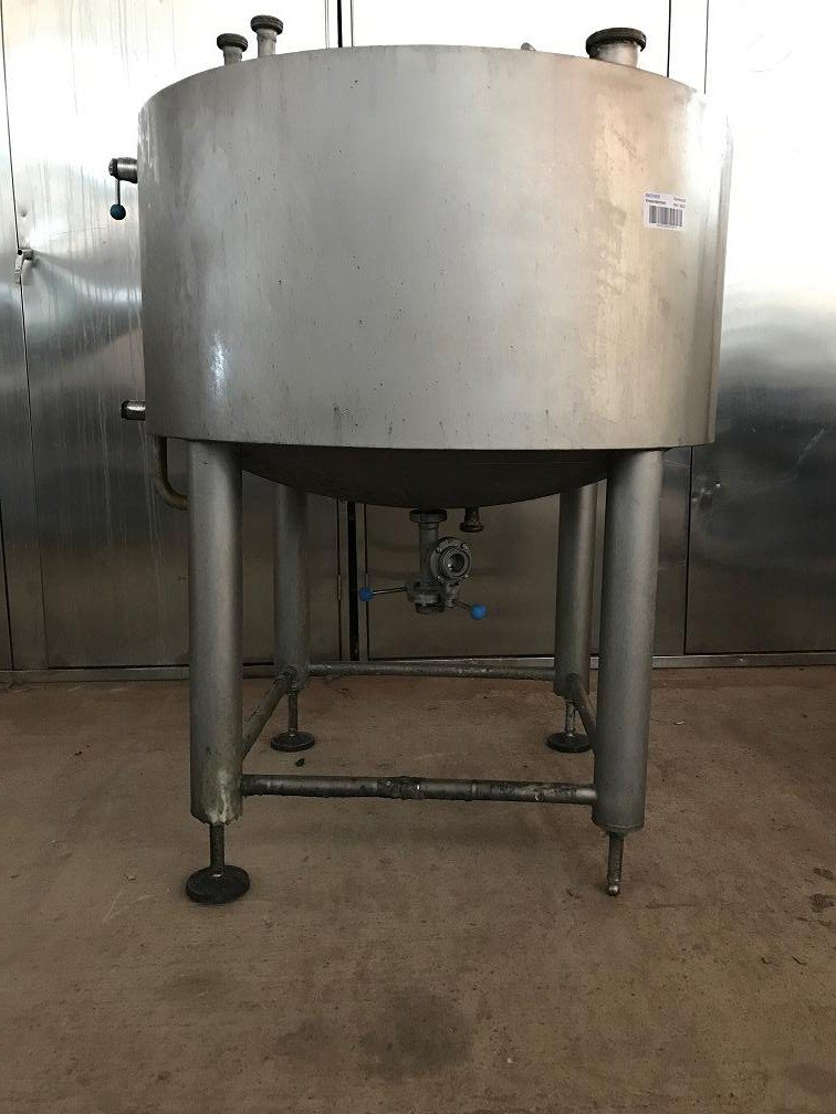 Melting tank