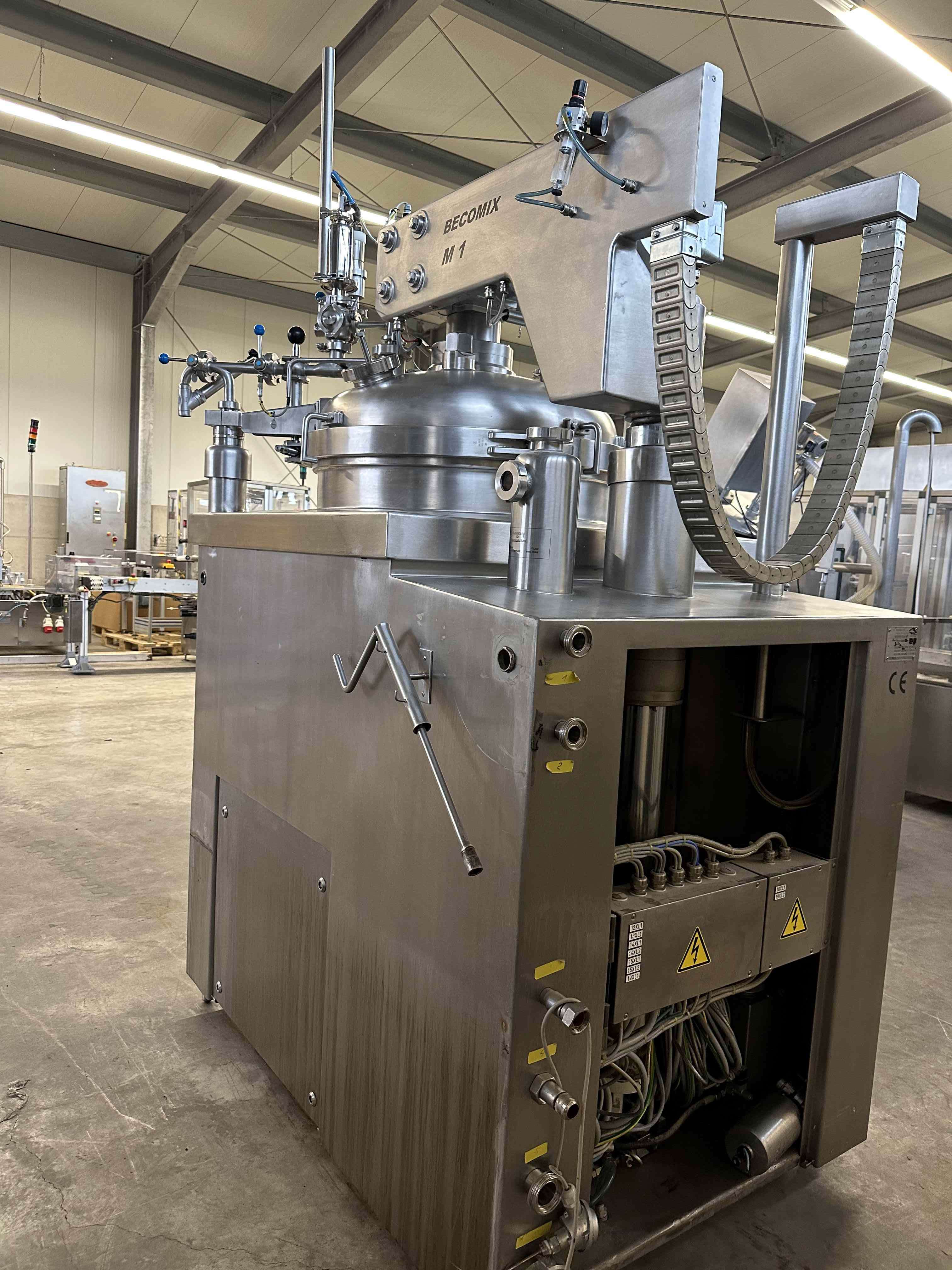 Process plant / Vacuum homogenisation plant 6