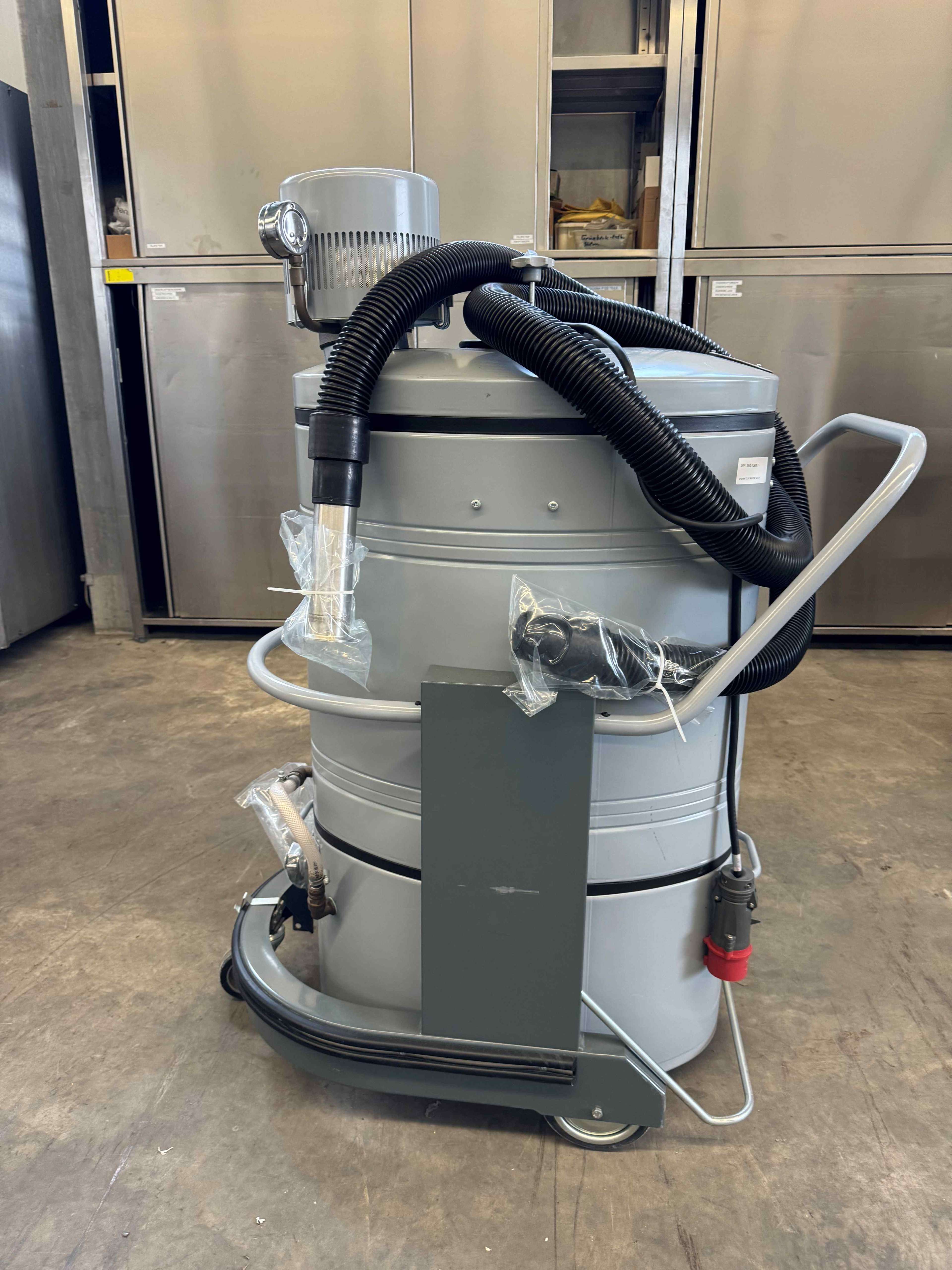 Vacuum cleaner 6