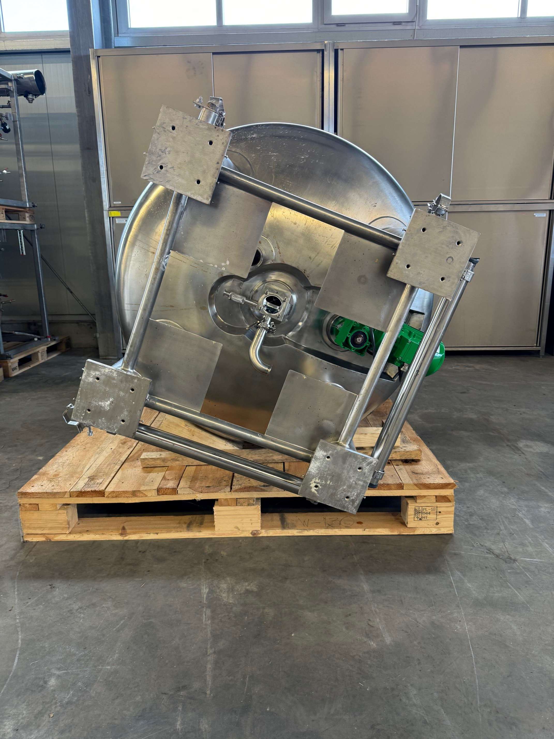 1200 Liters Process Tank NEW 4