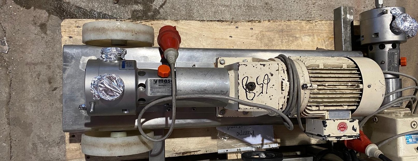 Sine pump