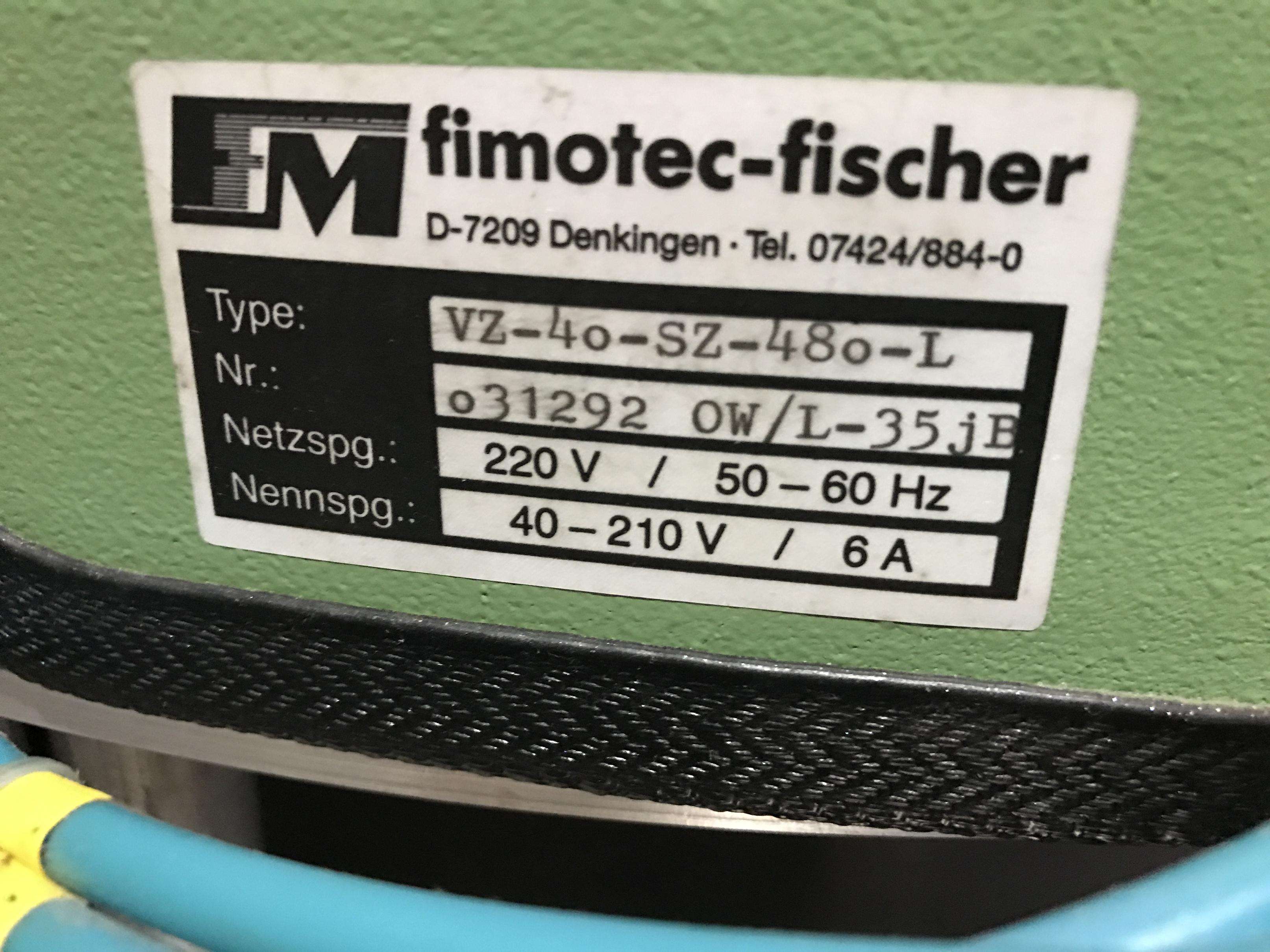 Vibratory feeder 5