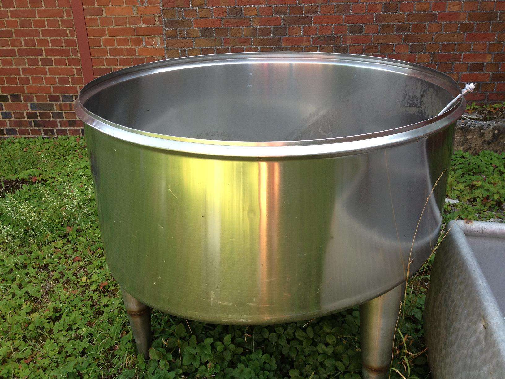 Stainless Steel Tank 2
