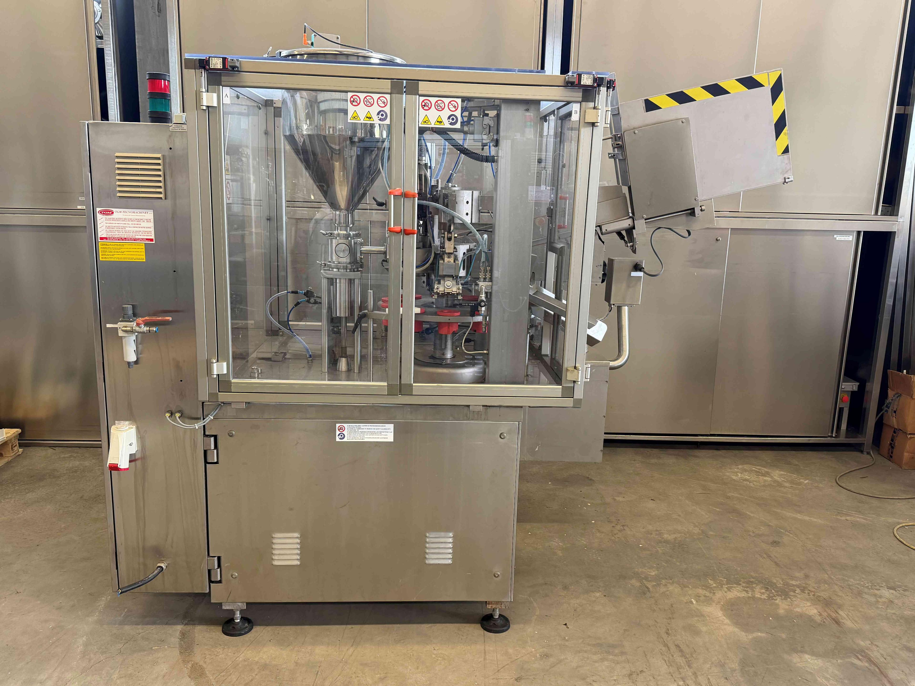 Gebrauchte Machines TGM E 250 MATIC tube filling and capping machine used - TGM - Industriemaschine kaufen bei GS-INDUSTRIESERVICE Heidenheim