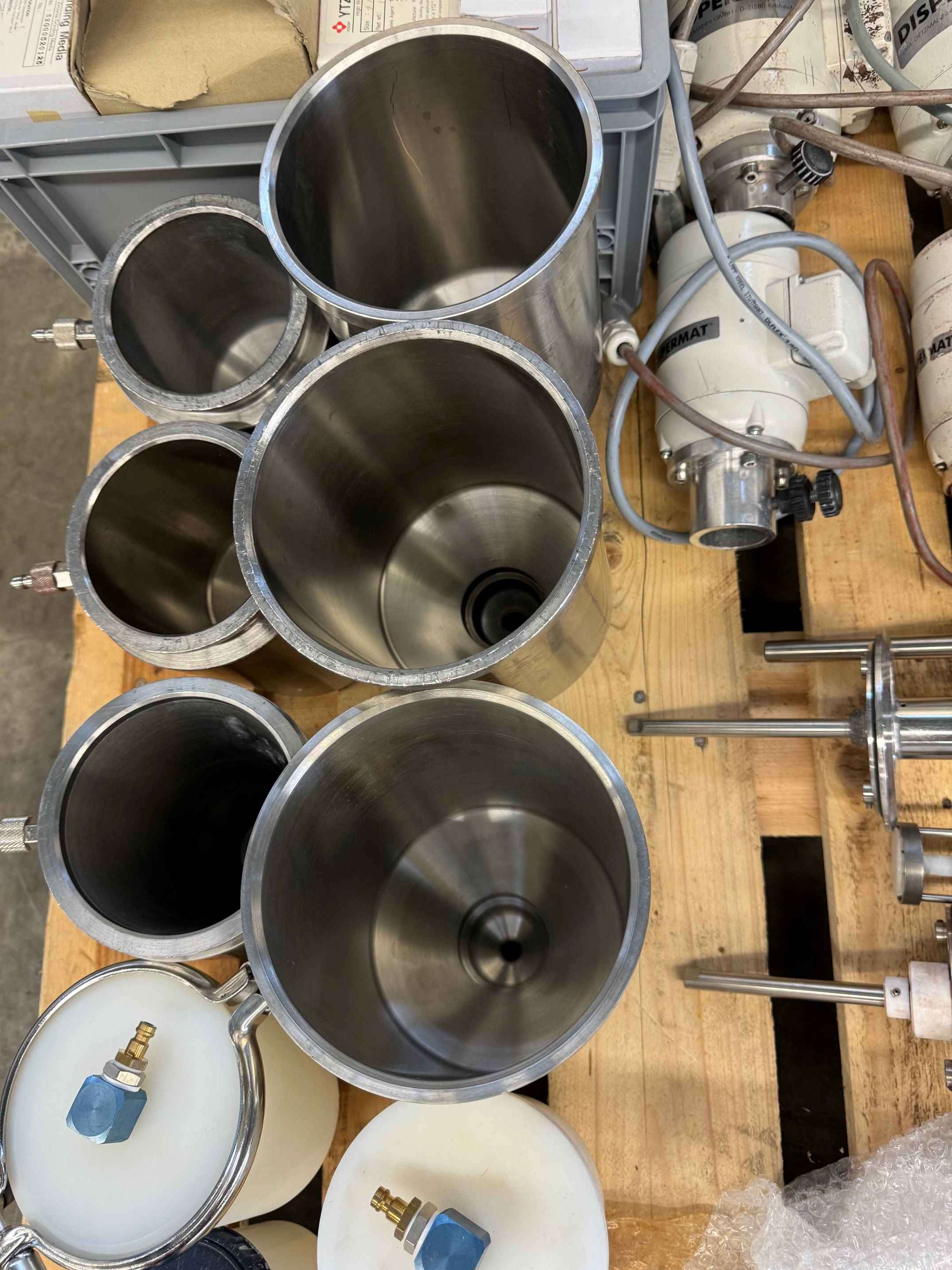Agitator ball mill 7
