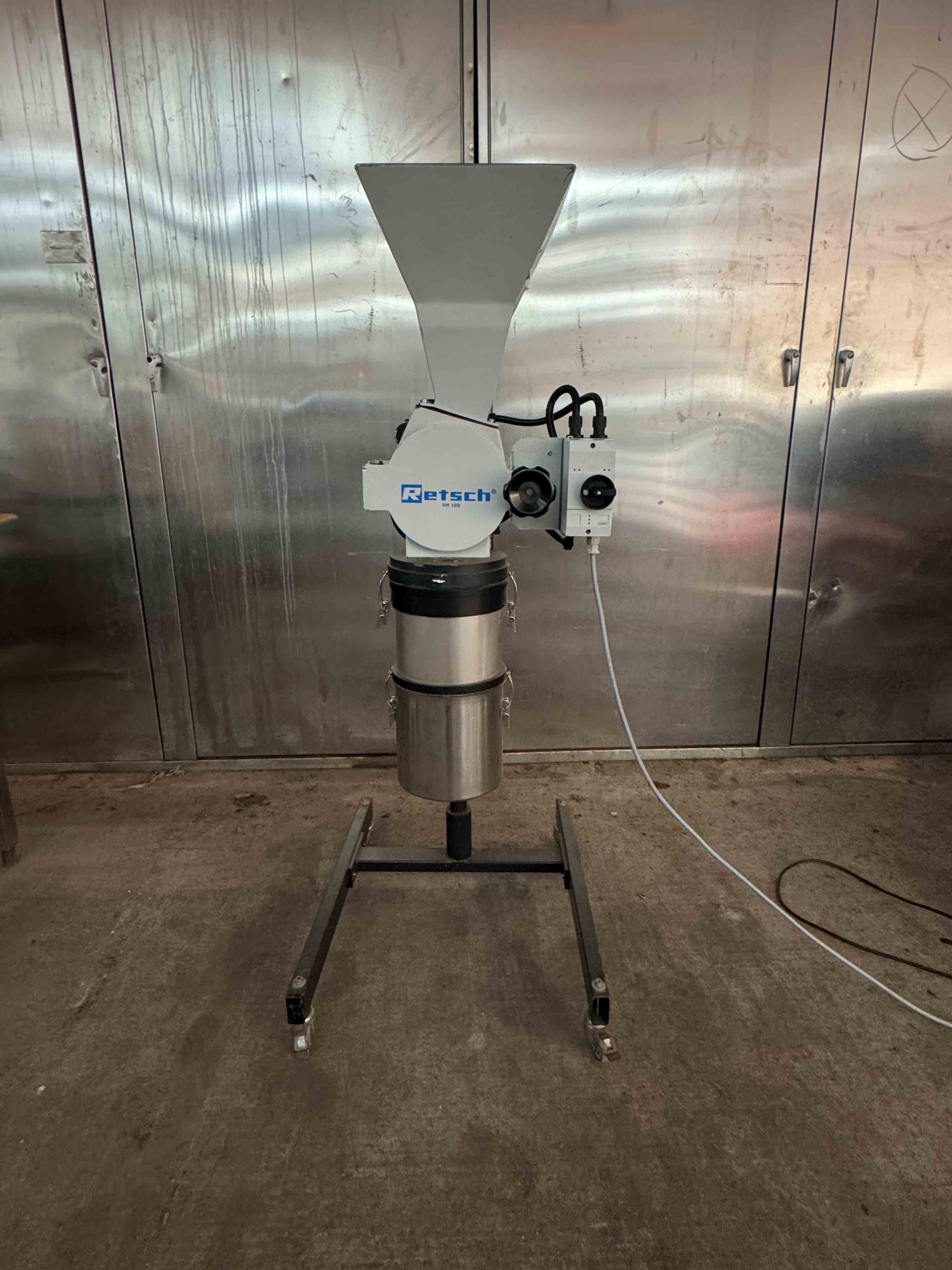 Cutting mill