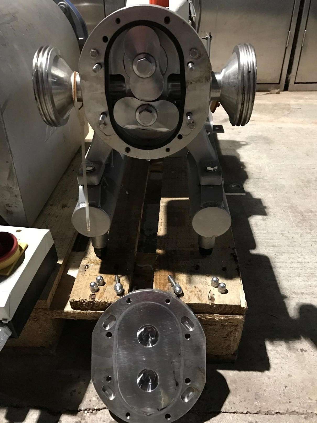APV BW 2/013/10 Rotary Lobe pump used 4