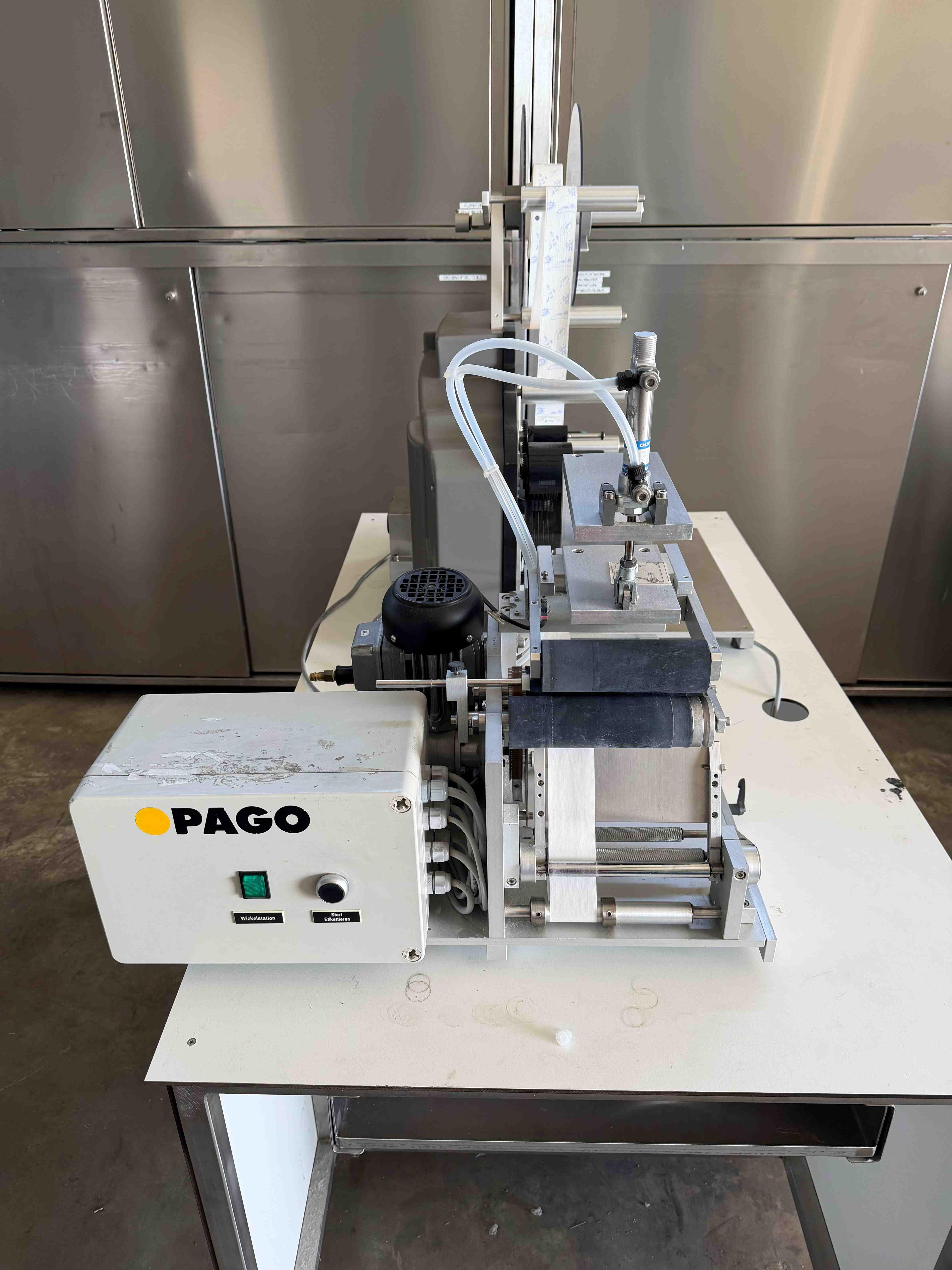 Gebrauchte Maschinen Etikettiermaschine - PAGO - Industriemaschine kaufen bei GS-INDUSTRIESERVICE Heidenheim