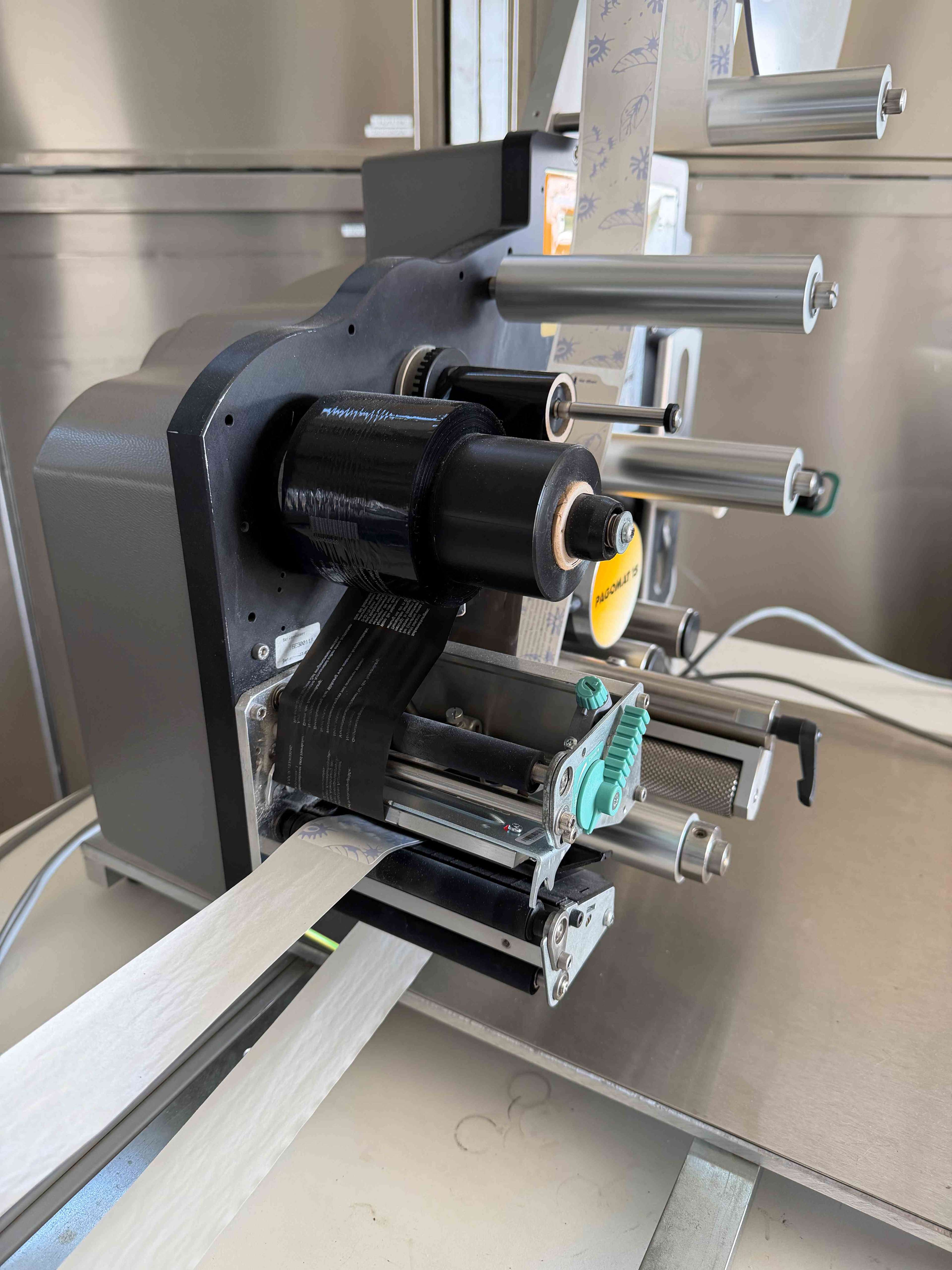 Labelling machine 8