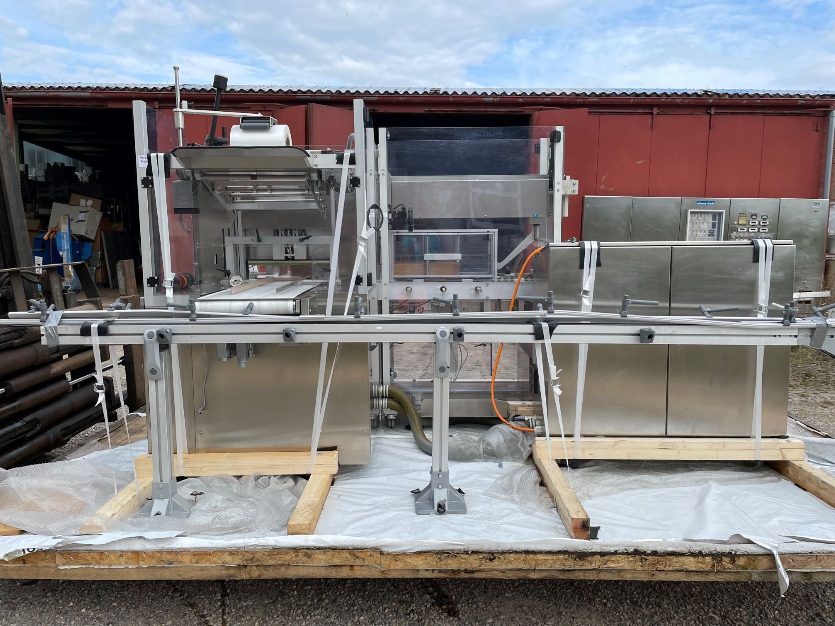 Film packaging machine