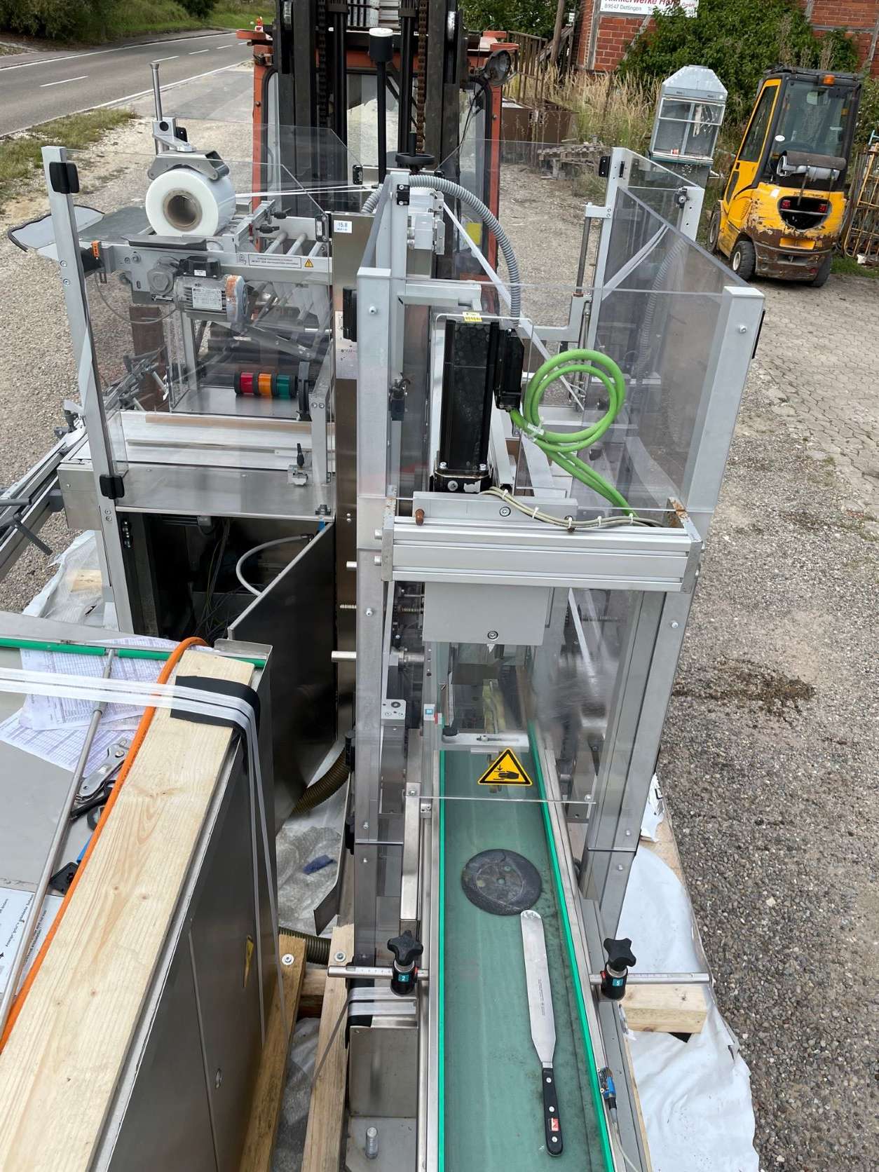 Film packaging machine 8