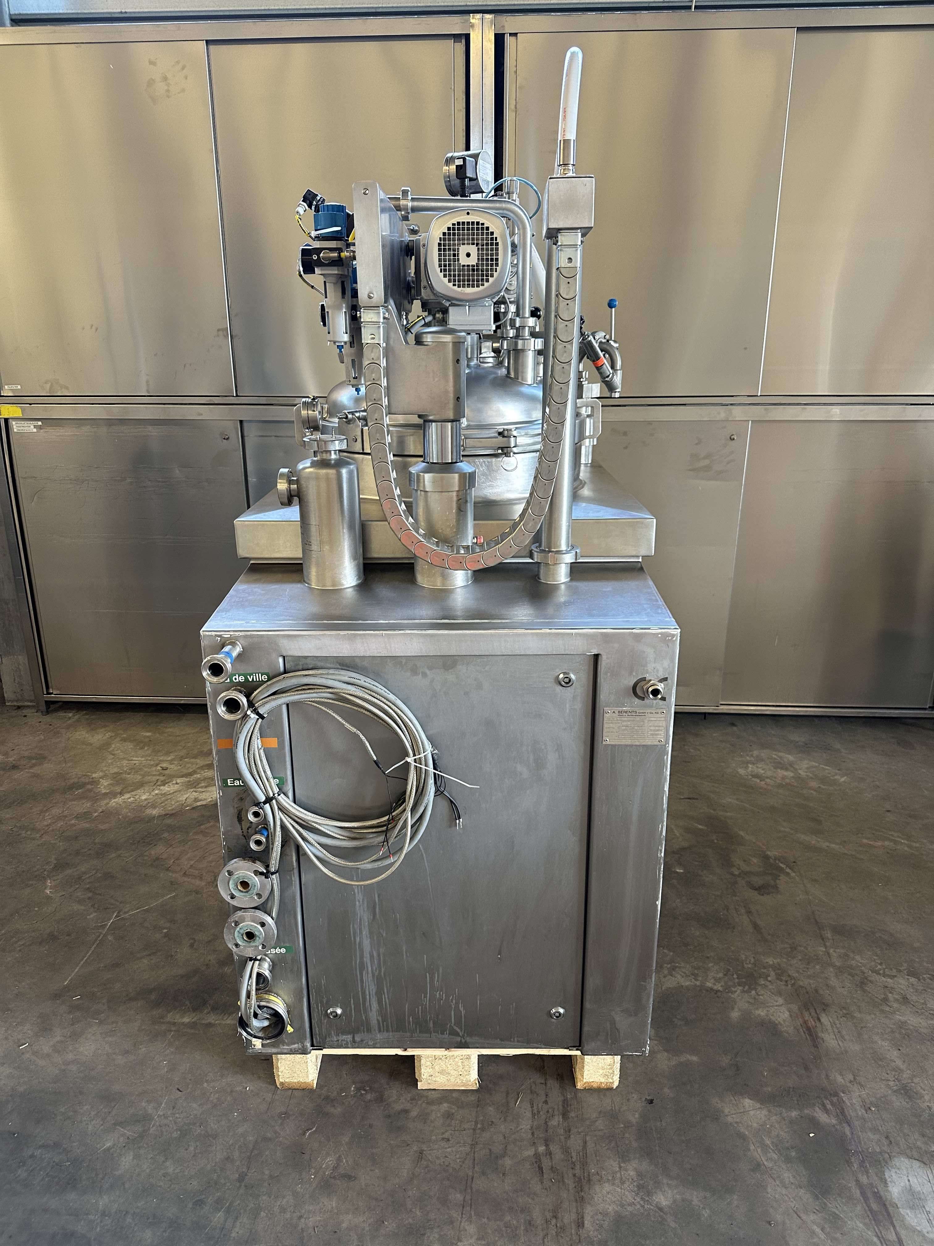 Homogenizing mixer with powderjet 8