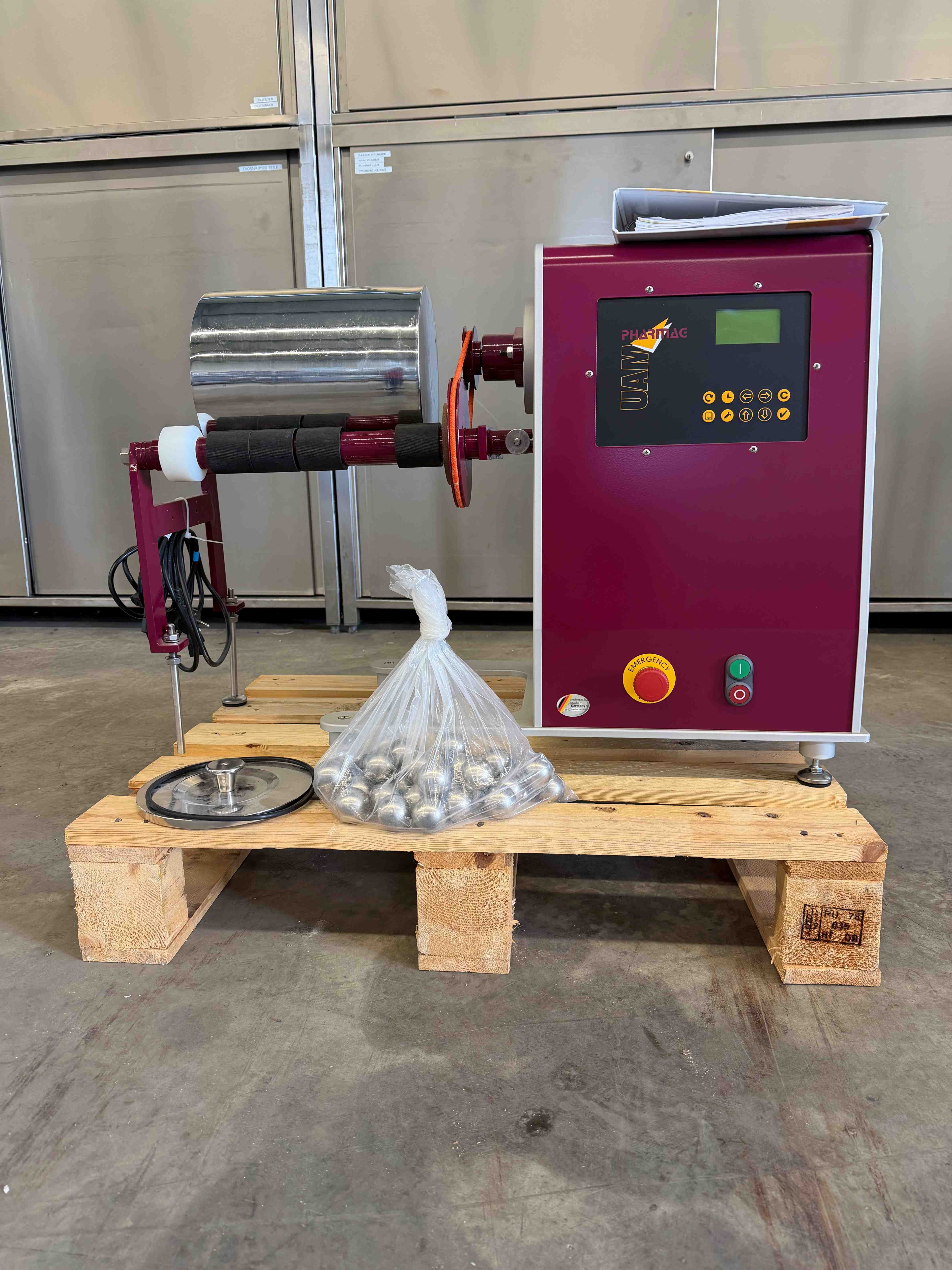 Ball mill