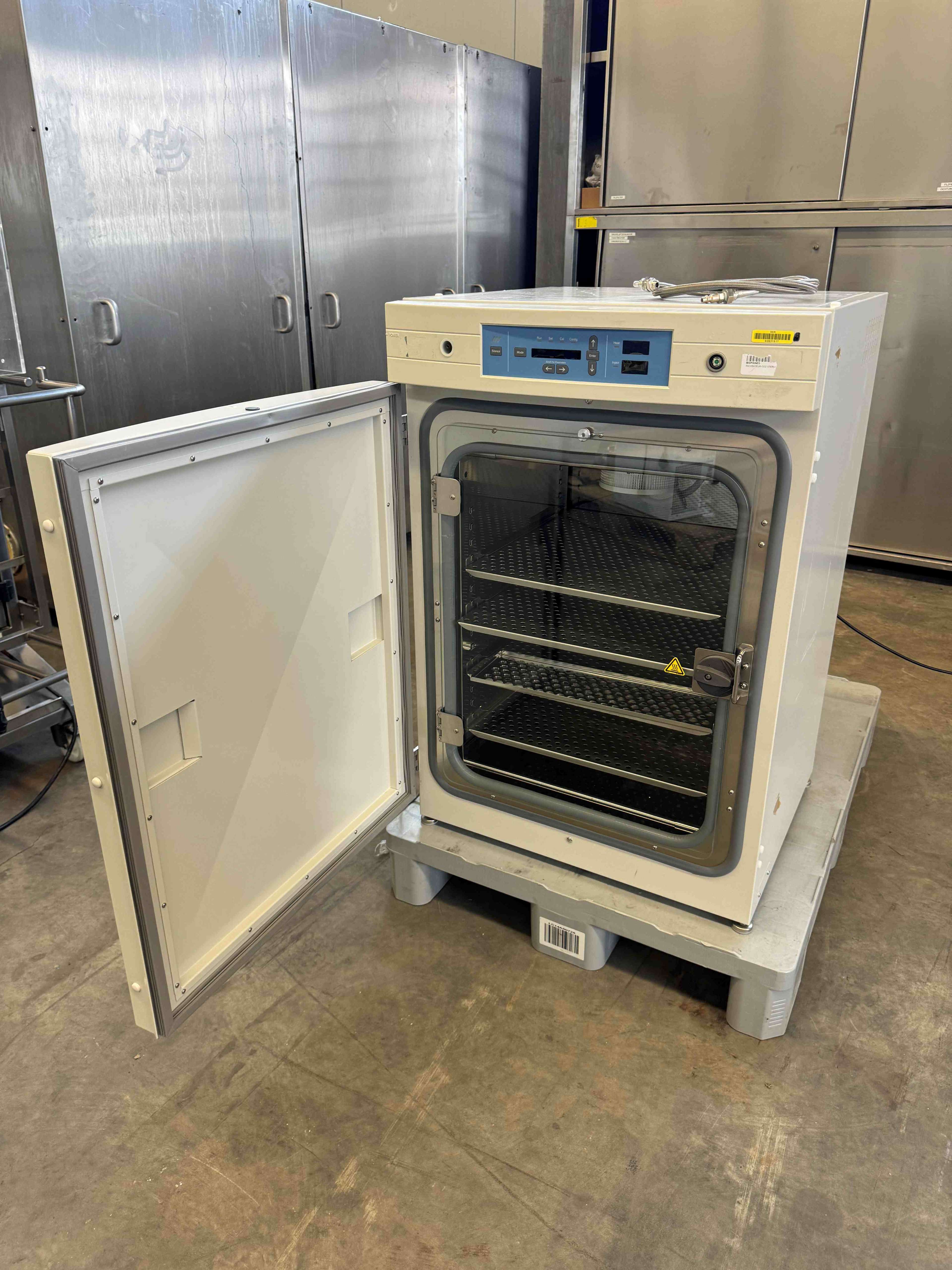 Incubator 4