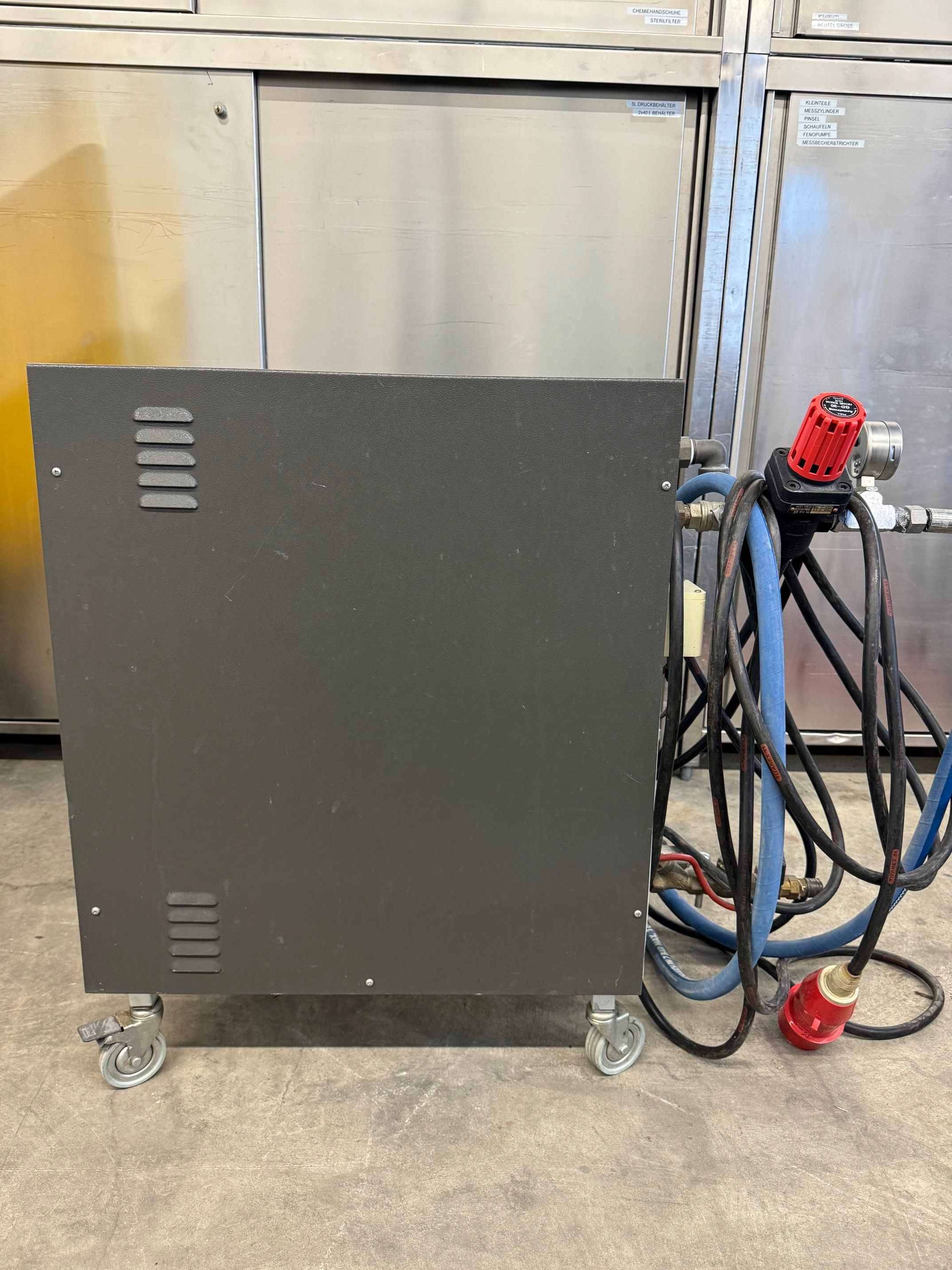 Steam generator 4