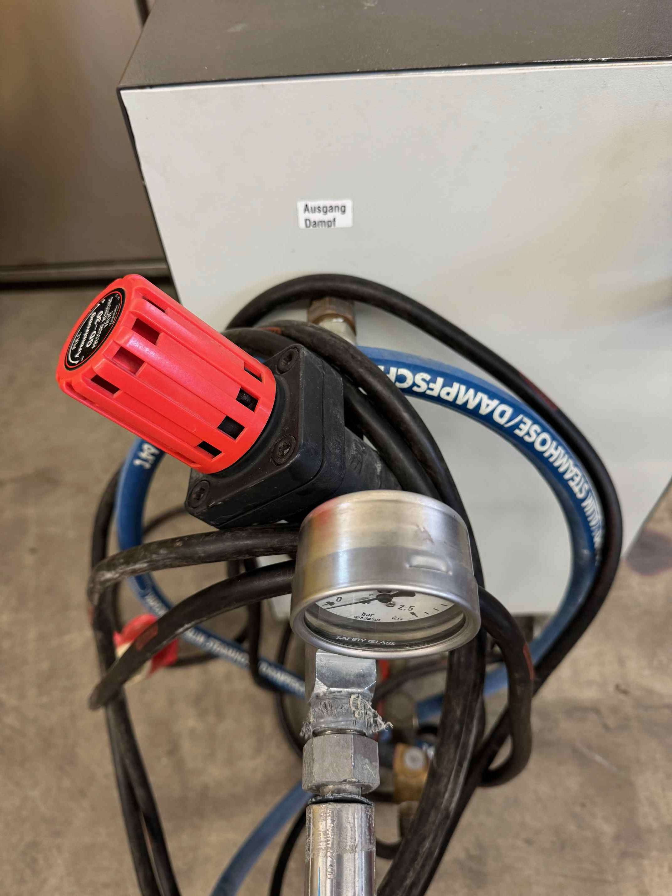 Steam generator 5
