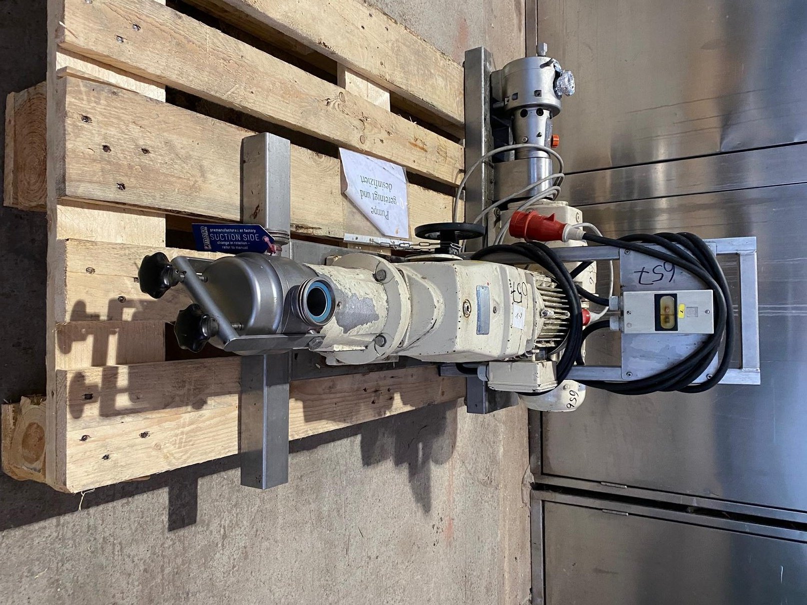 Sine pump