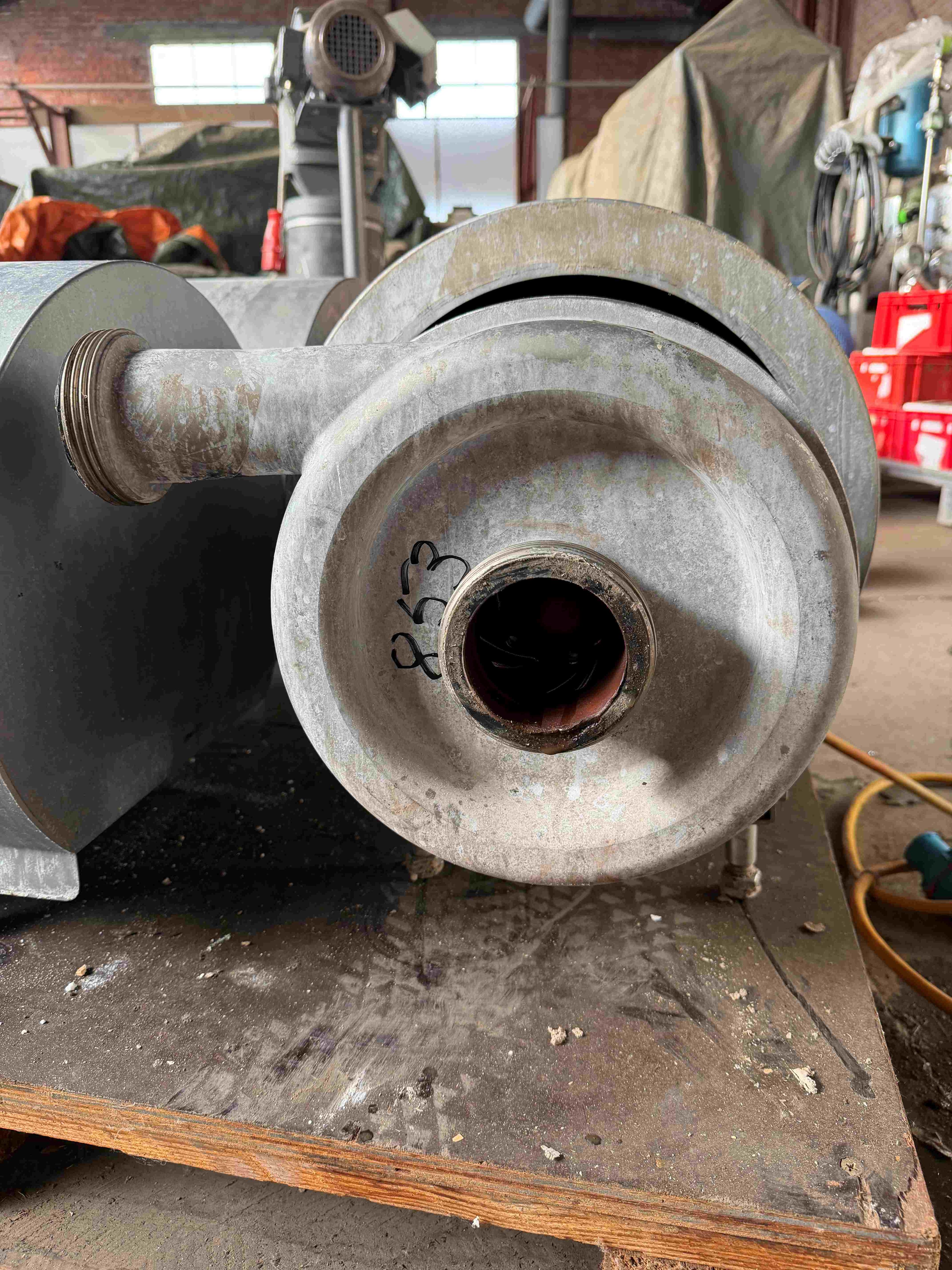 Gebrauchte Pumps Alfa Laval LKH 25 DIA 178 SSS Centrifugal Pump used - Alfa Laval 2014 - Industriemaschine kaufen bei GS-INDUSTRIESERVICE Heidenheim
