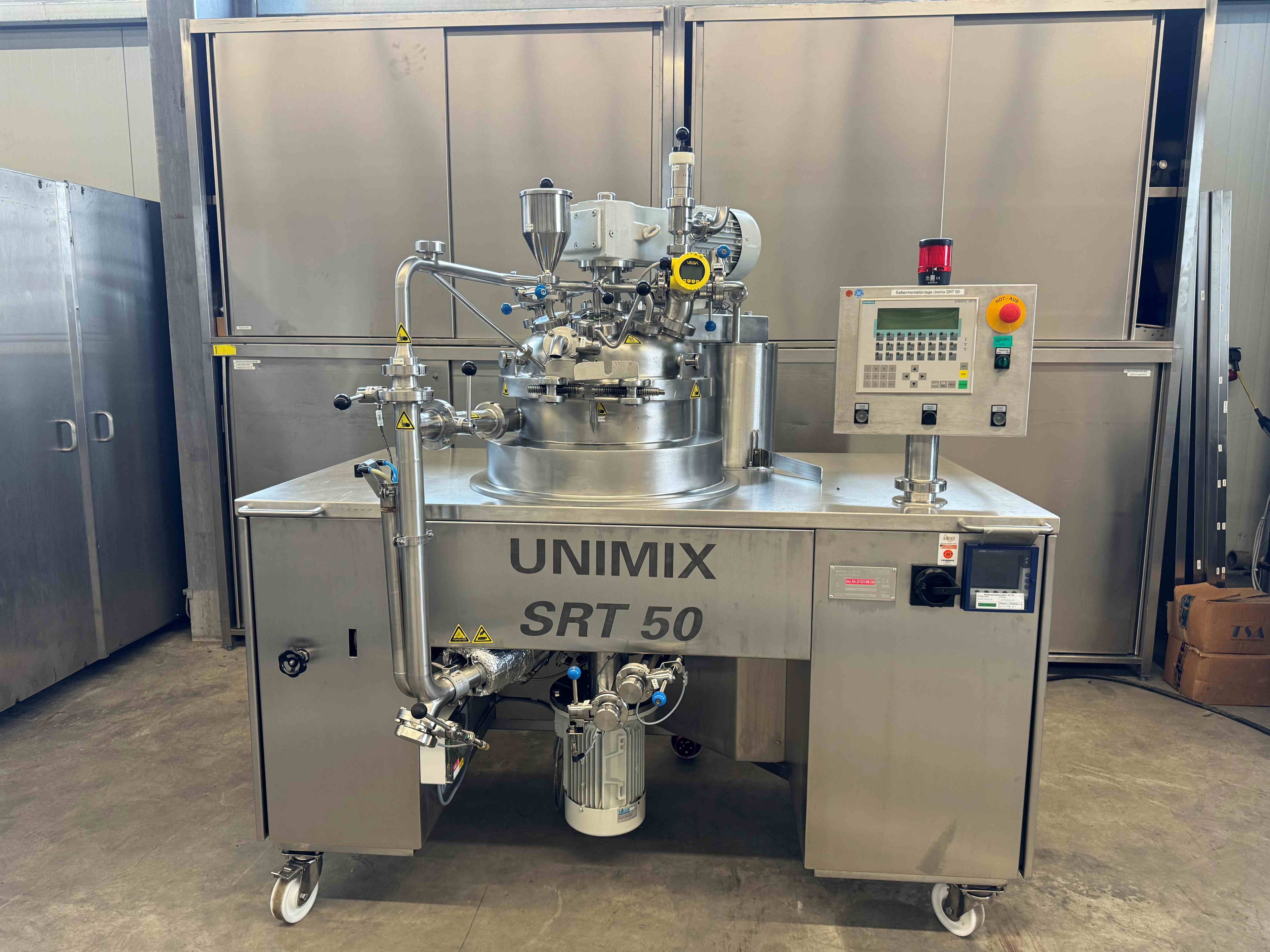 Vacuum process plant